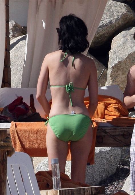Katy Perry In Green Bikini Voyeur Hotintights