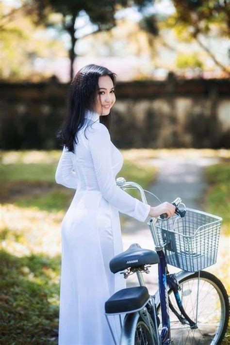 Pin By Love Beauty On 01 Áo Dài Vietnamese Long Dress Ao Dai Fashion