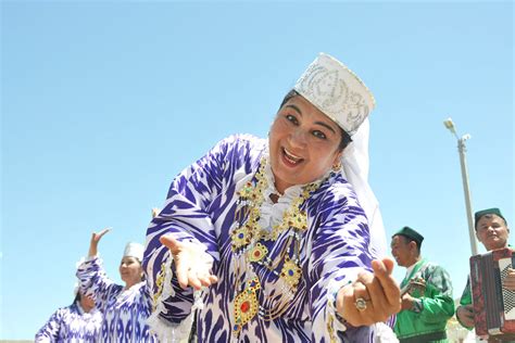 All The Beauty Of Nation In Uzbek Dance
