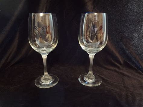 2 Bowling Pin Wine Glasses Ribbed Stem Wine Glasses