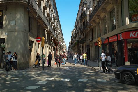 Barcelona Photoblog Ferran Street As Seen From La Rambla