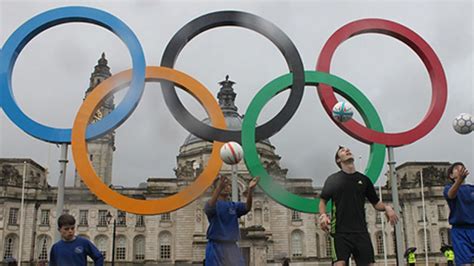 london  cardiff olympics rings unveiled  city hall bbc news