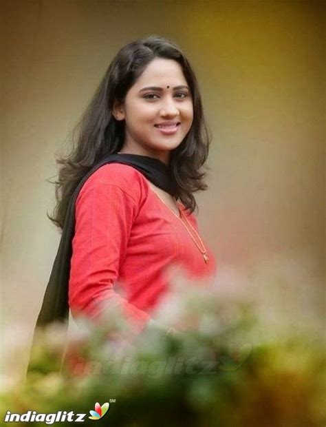 Mia George In 2020 Actresses Tamil Actress Photos Mia