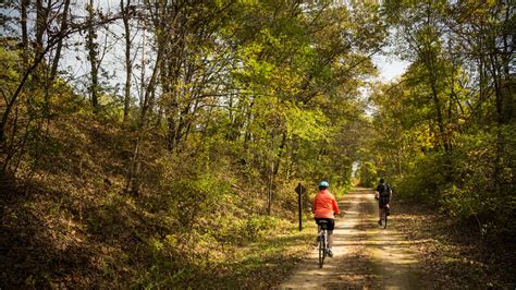 wisconsin bike routes  great  fall rides