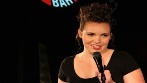 hollywood theatre funny   presents beth stelling
