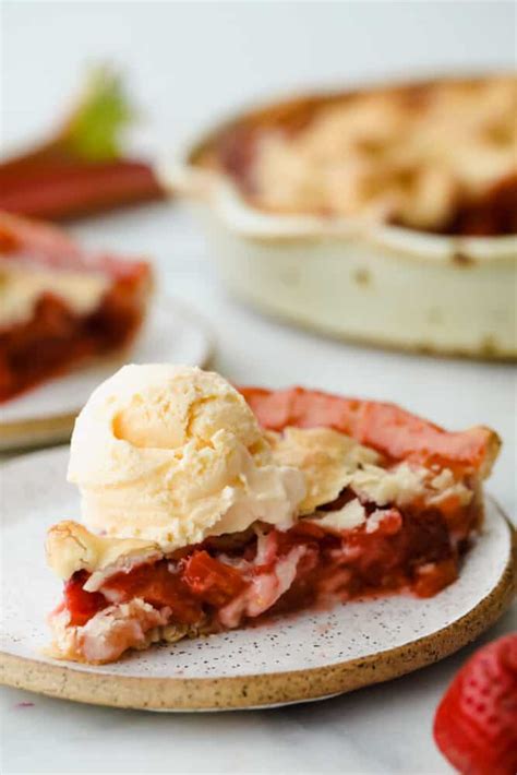 Best Strawberry Rhubarb Pie Recipe The Recipe Critic