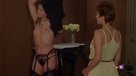 Naked Andrea Albani In Colegialas Lesbianas Y El Placer De