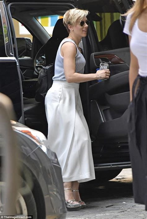 scarlett johansson heads out on sunday morning daily mail online