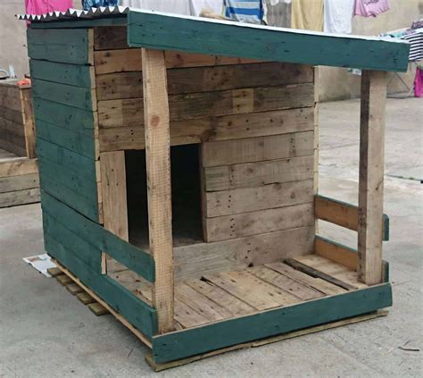 pallet dog house build    pallets pallet dog house recycled pallets dog house diy