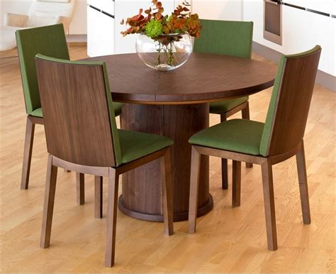 trendy expandable  dining table  skovby digsdigs