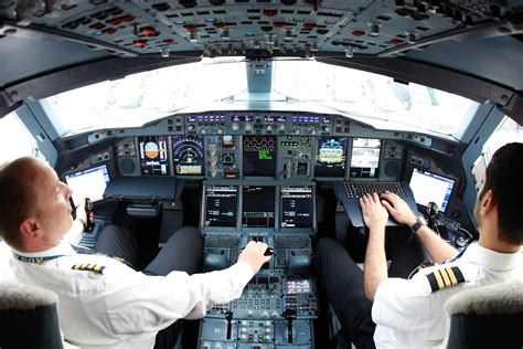 pilots  regional  international airline salaries