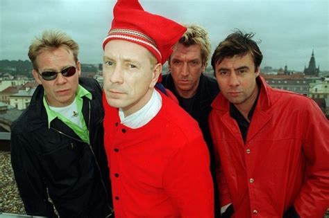 Sex Pistols Glen Matlock Hasn T Spoken To John Lydon In 5 Years Rules