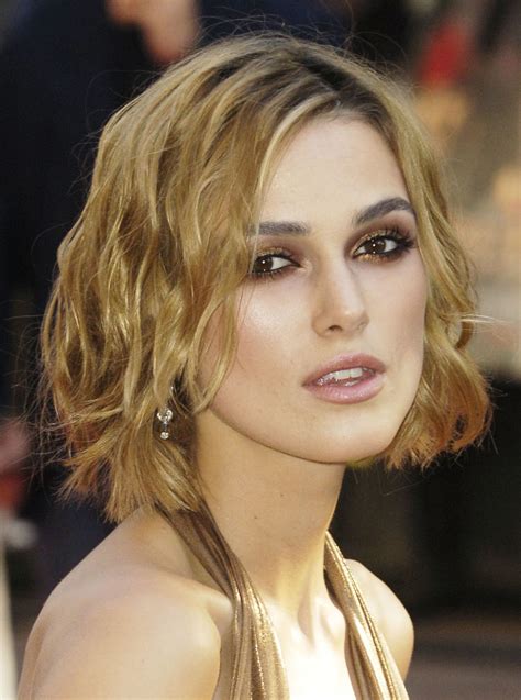 fix up iq hot and sexy keira knightley pics in backless dress