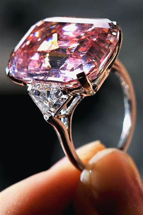 rare rarest diamond color   world rossana loera
