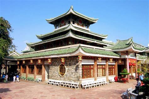 Top 10 Most Important Temples Sites In Vietnam Asia Tour