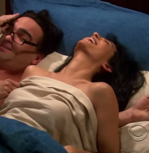 naked aarti mann in the big bang theory