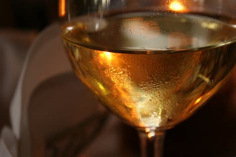 File Wine Glass  Wikipedia