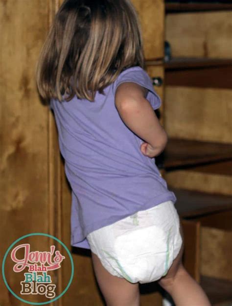 choosing disposable diapers   active girls