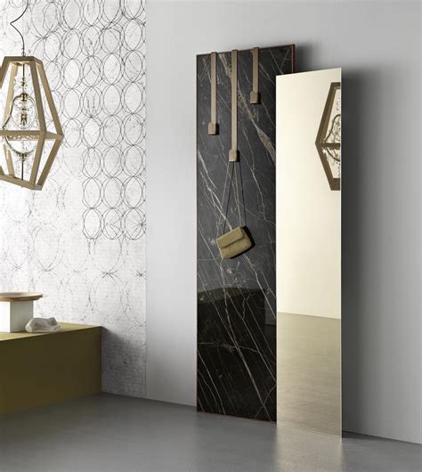 In questo video mostro come ho fissato le cornici delle porte, con le pareti isolate in sughero supercompresso da 2mm di spessore. Specchio da terra - WELCOME - TONELLI Design - moderno / rettangolare