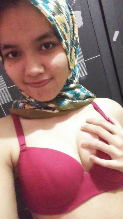 Gadis Bertudung Semuanya Perlu Biasakan Diri Selfi Tumbex