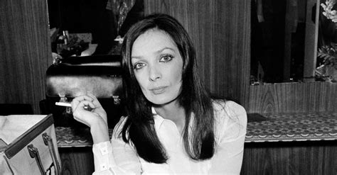 Marie Laforêt French Actress And Singer Is Dead At 80 The New York