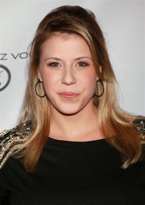 Jodie Sweetin Hairstyles Pictures Jodie Sweetin