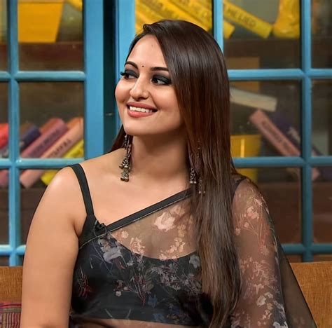 Bollywood Celebrity Sonakshi Sinha S Best Stunning Sensuous Top Pics