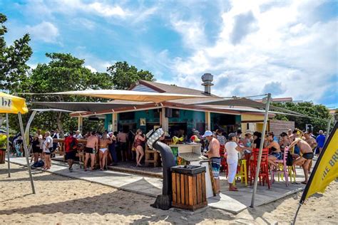 coco loco beach bar and restaurant aruba palm eagle beach