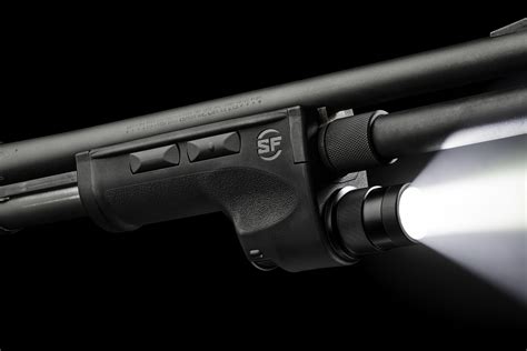 surefire updates dedicated shotgun forend dsf weapon lights  firearm blog
