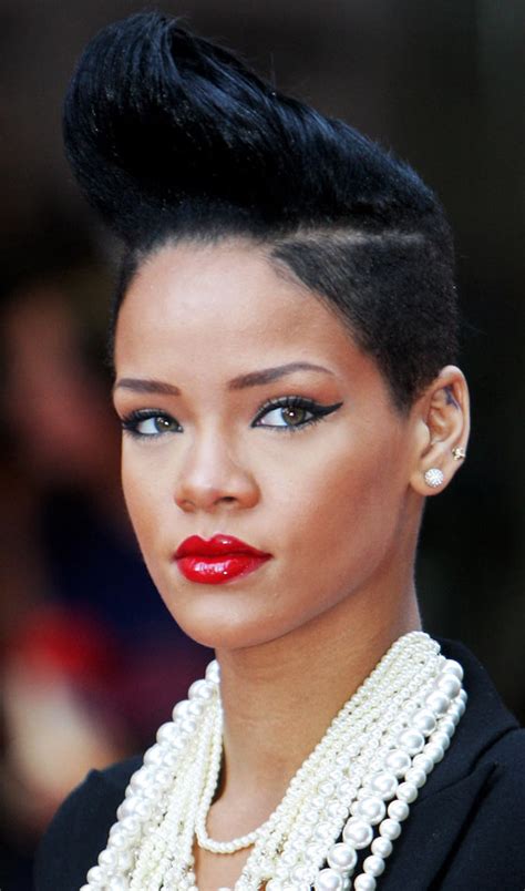 Short Hairstyles Rihanna Pictures