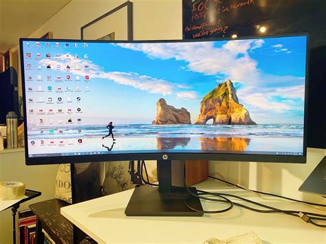 hp unveils   monitors  ces including    curved phc  laptop mag