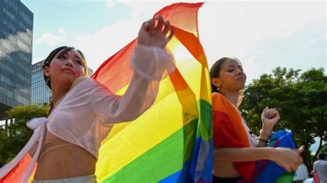 ڈاکٹر گمنام‘ نقاب پوش ماہر نفسیات جس نے امریکہ میں ہم جنس پرستی کو