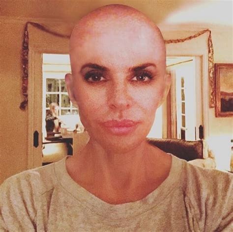 Lisa Rinna Shares Bald Pic To Instagram Did She Pull A Britney The