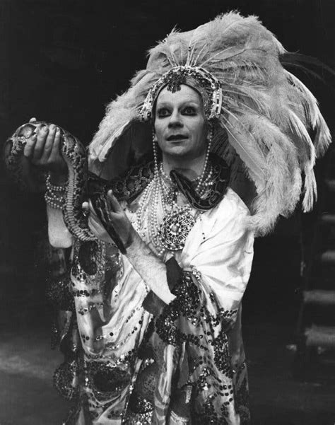 Lindsay Kemp Dancer Who Taught David Bowie Is Dead At 80 The New