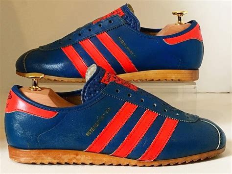 adidas intersport fit    rare adidas casual vintage sneakers adidas shoes