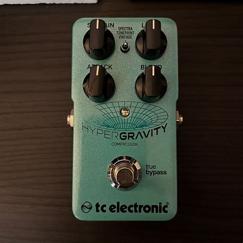 tc electronic hypergravity compressor reverb