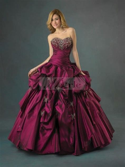 pin  jacquie santos antepenko  prom dresses hairstyles ball gowns burgundy quinceanera
