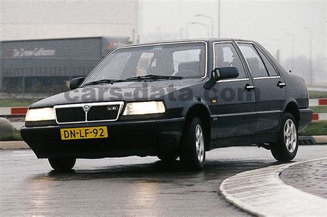 lancia thema images