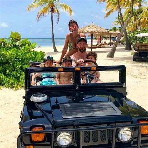 Lionel Messi Rides In A Jeep With 3 Sons And Wife Sports