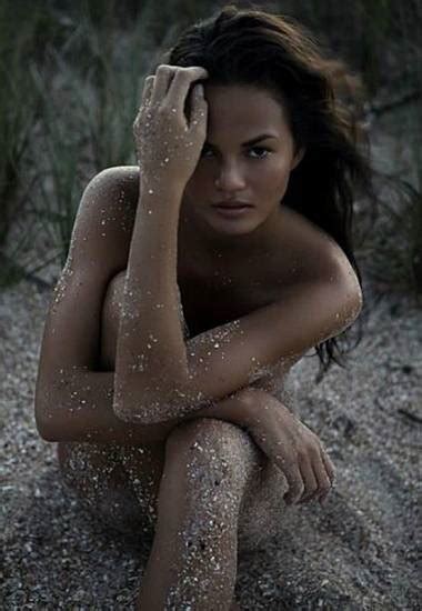 chrissy teigen nude pics collection [ 27 new pics ]