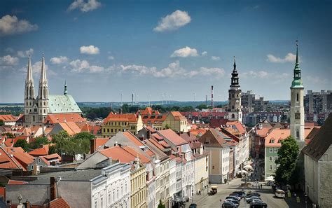 die tuerme von goerlitz turm  durch die goerlitzer altstadt