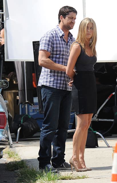 Jennifer Aniston Handcuffed On Movie Set Flickr Photo