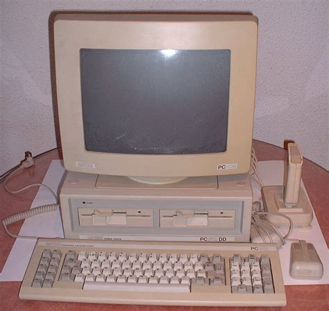 ordenador amstrad pc  ict technology computer