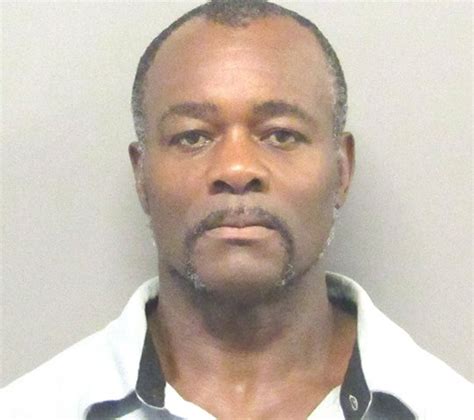 convicted sex offender arrested for reportedly failing to register