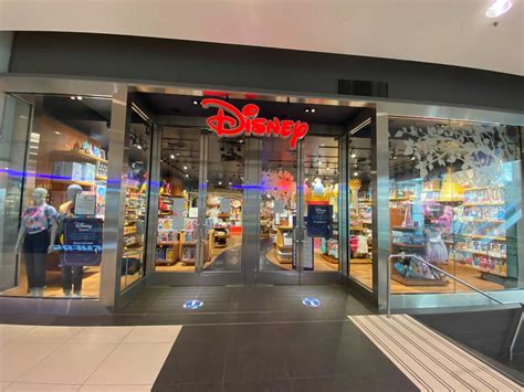 disney  close  stores  canada  retail strategy shift sources