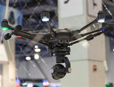 typhoon  intelligent  drone  yuneec gadget flow