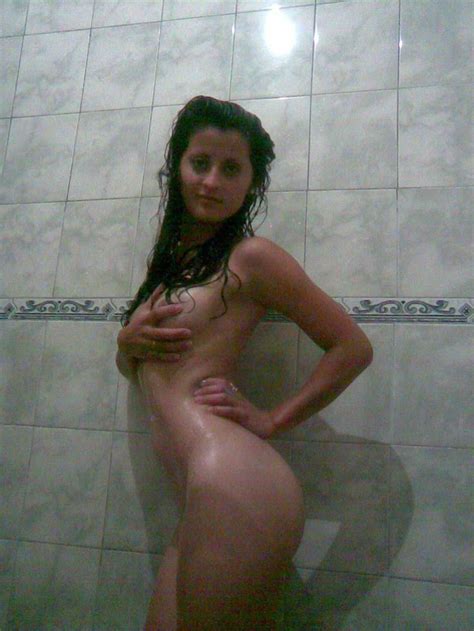 argentina en la ducha muestra el culo fotos porno amateur