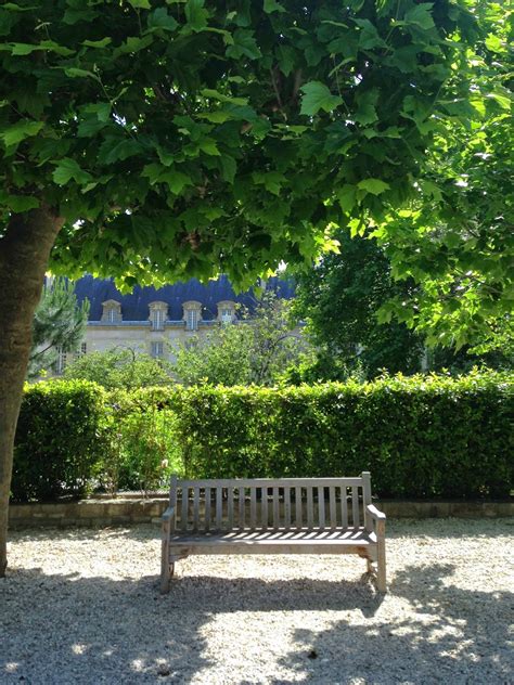 habitually chic jardins des archives nationales