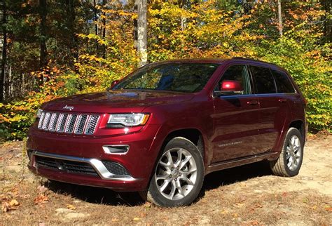 blog post review  jeep grand cherokee summit    road luxury suv car talk