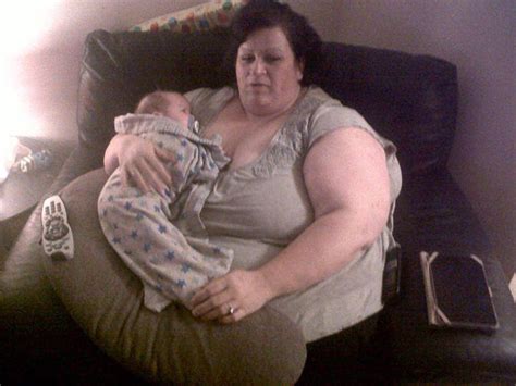 extreme weight loss mum sheds nine stone after breaking a